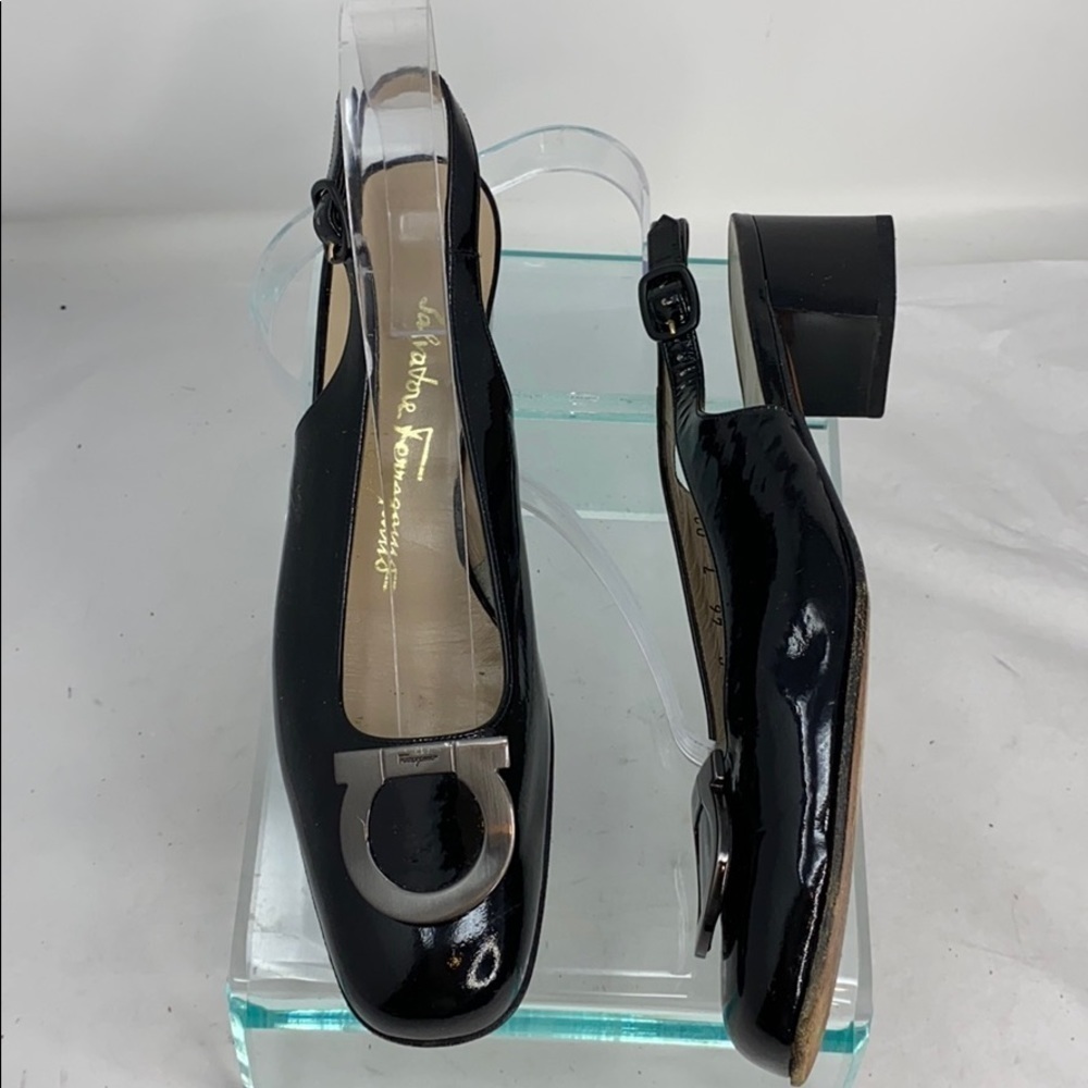 SALVATORE FERRAGAMO 7 A2 Black Patent Low Heels